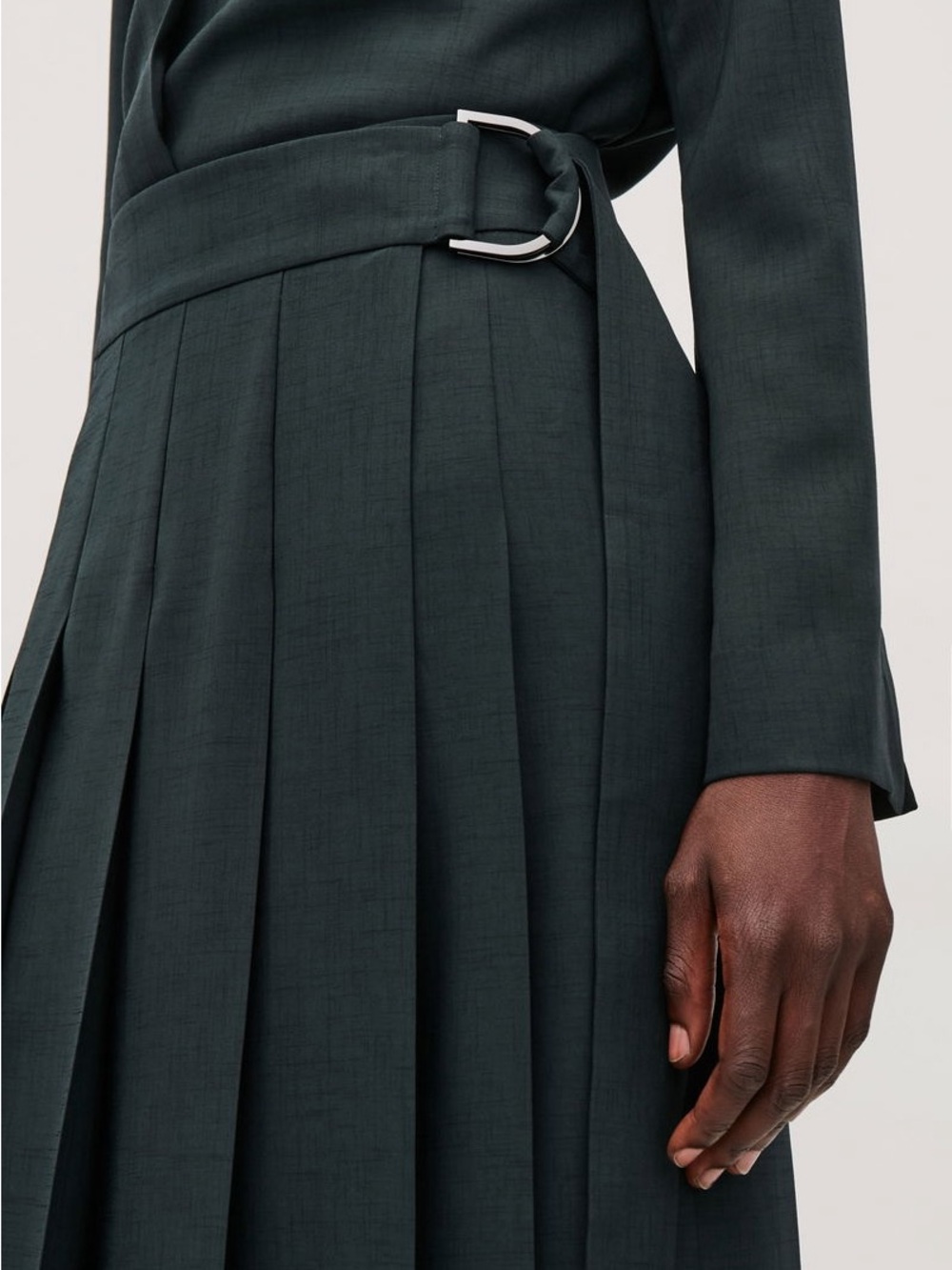 COS Pleated Skirt With D-Ring Belt - Picture 2 of 8